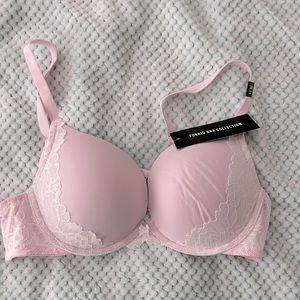 NWT torrid Size 36D Pink Lace Push-up Plunge Bra